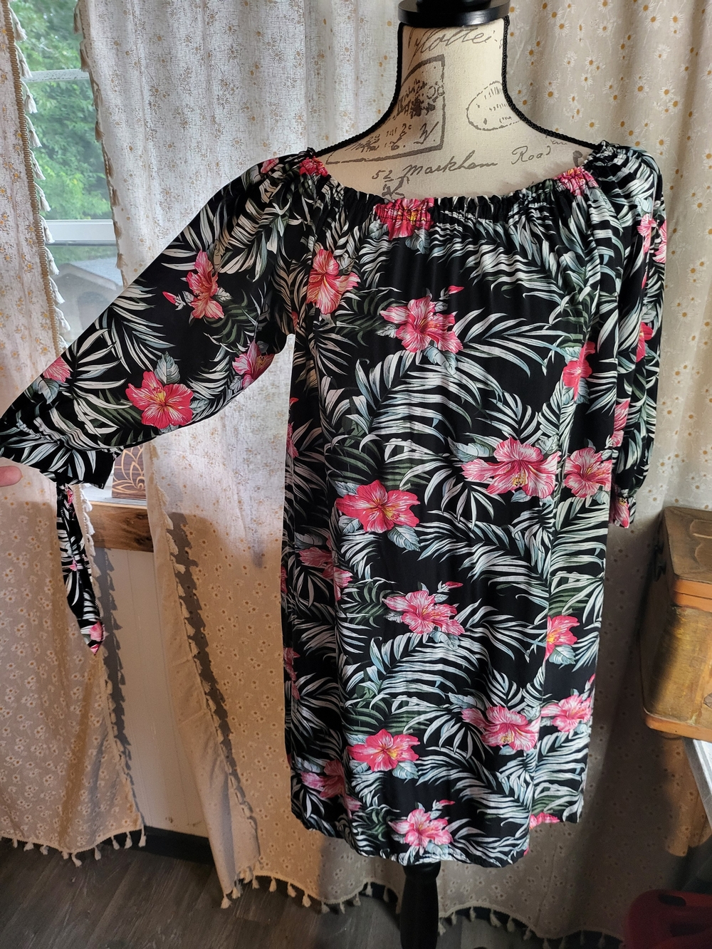 Seven Islands Black Tropical Floral Off-Shoulder Dress XL
